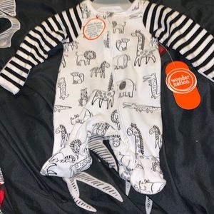 Brand wonder nation. Size Preemie all the way to 6-9M. Color white/black